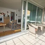 Reese Uitzicht Op De Trave Сasa de vacaciones Lubeca