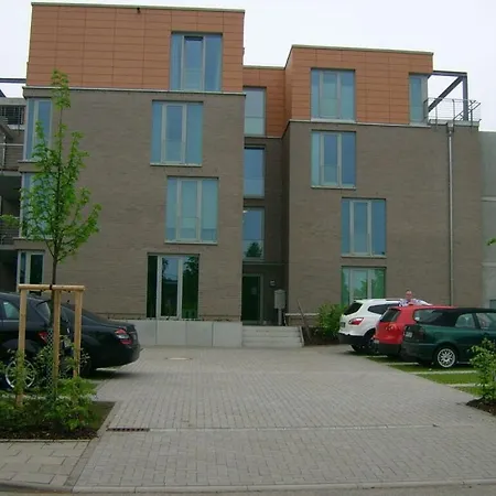 Reese Uitzicht Op De Trave *