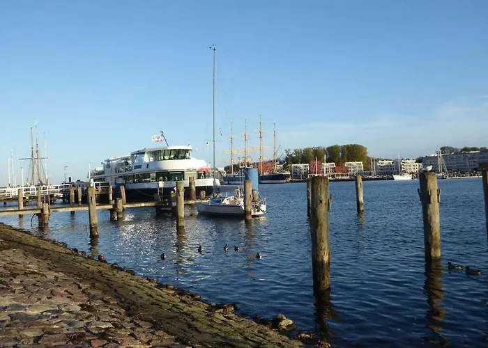 بيت للعطل Reese Uitzicht Op De Trave لوبيك